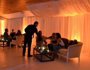 White Sheer, Cantilever