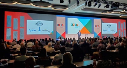 Multi Screen AV-Drop Modular backdrop with front hanging graphics for corporate meeting