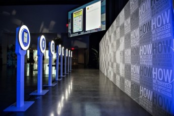 Seamless AV-Drop Modular backdrop step and repeat graphic print for event